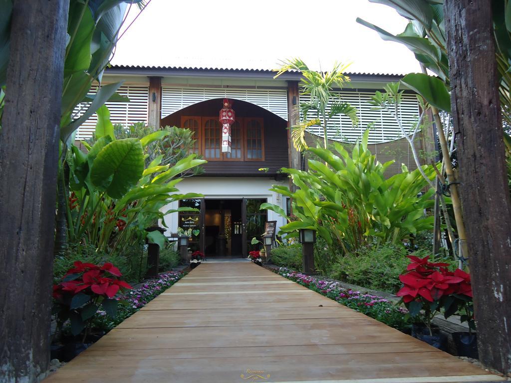 Risasinee Spa & Resort Нан Екстериор снимка